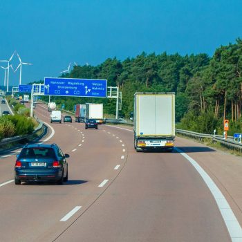 niemiecka autostrada (Pixabay @Roland SD)