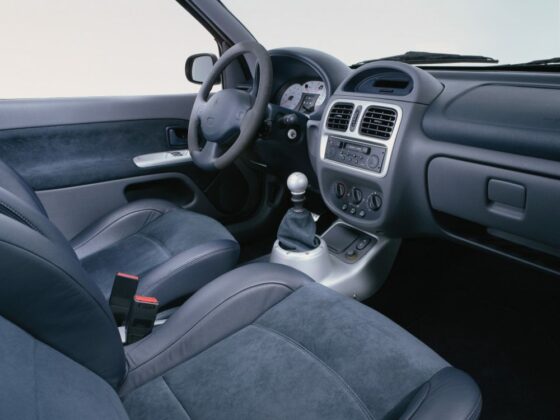 Renault Clio 1998 - 2001 Wnętrze