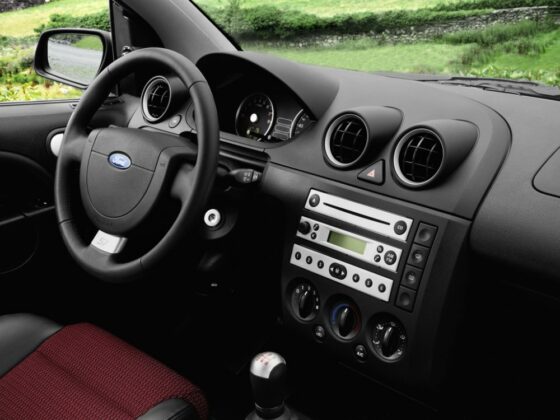 Ford Fiesta MK6 ST Wnętrze