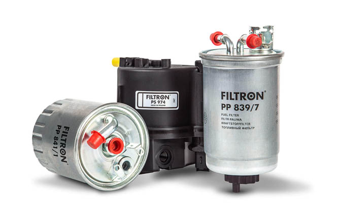 wymiana filtra paliwa, samodzielna wymiana filtra paliwa, filtr paliwa w samochodzie, wymiana filtra paliwa w samochodzie, filtry paliwa, filtry paliwa filtron